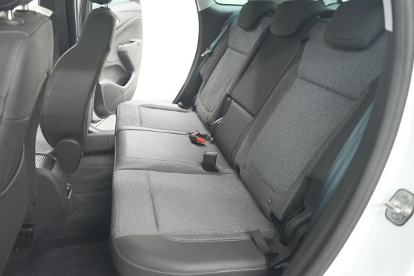 Opel Crossland Turbo 130 AT6 Elegance | Camera | Parkeersensoren | Navigatie | Apple Carplay