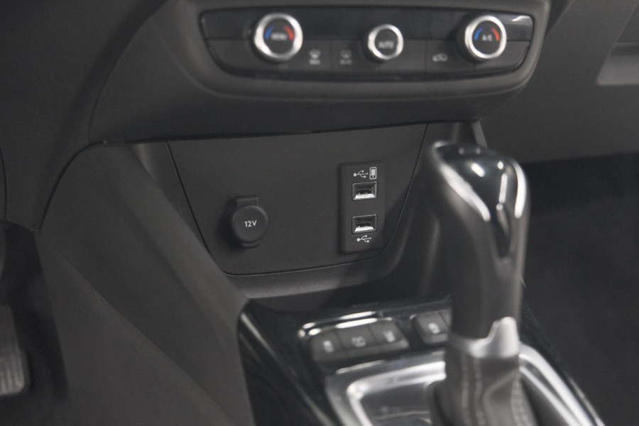 Opel Crossland Turbo 130 AT6 Elegance | Camera | Parkeersensoren | Navigatie | Apple Carplay