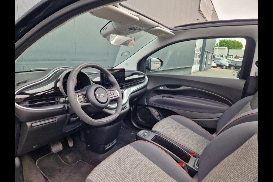 Fiat 500C 42 kWh 118PK /Stoelverw /Carplay /Android Auto