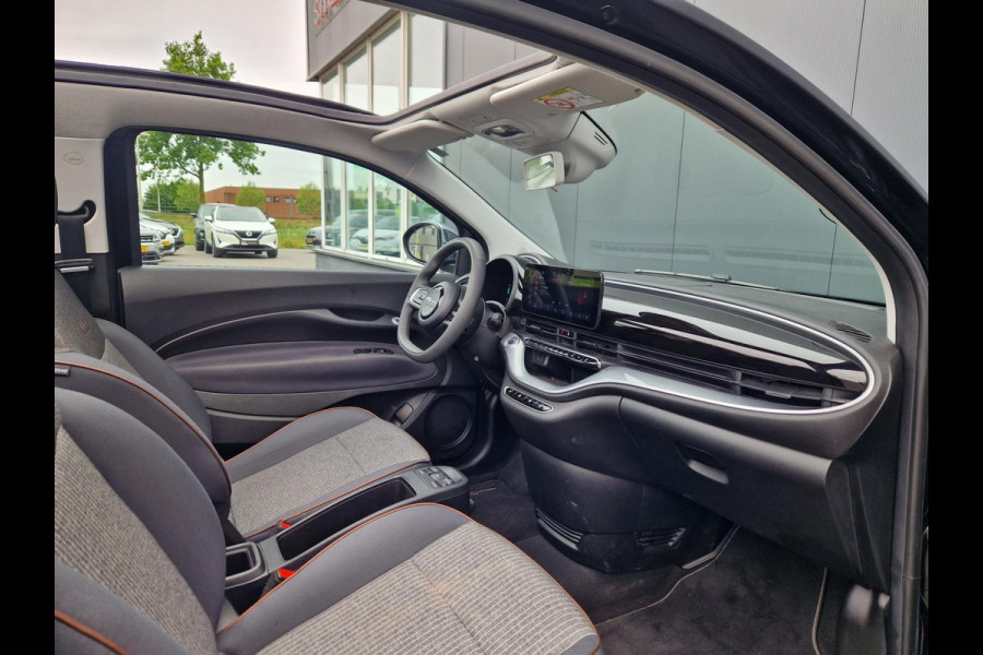 Fiat 500C 42 kWh 118PK /Stoelverw /Carplay /Android Auto