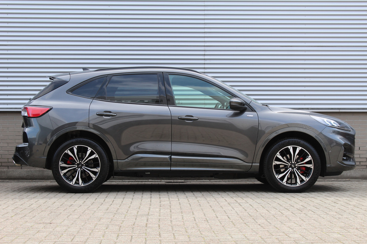 Ford Kuga 2.5 PHEV ST-Line X | Trekhaakactie! | 19'' | Styling pack | BLIS | B&O | Head-up | Navigatie Ford Kuga 2.5 PHEV ST-Line X | Trekhaakactie! | 19'' | Styling pack | BLIS | B&O | Head-up | Navigatie