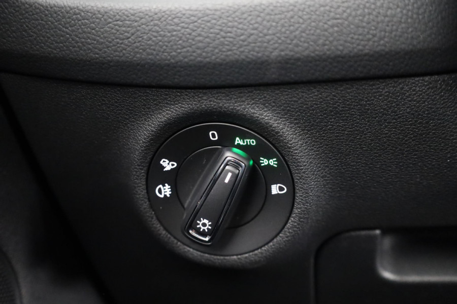 Škoda Kodiaq Business Edition Plus 1.5 TSI 150 pk 7 versn. DSG | Fabrieksgarantie tot 2028 | Leder | Panoramadak | Adaptive Cruise Control | 360º camera |