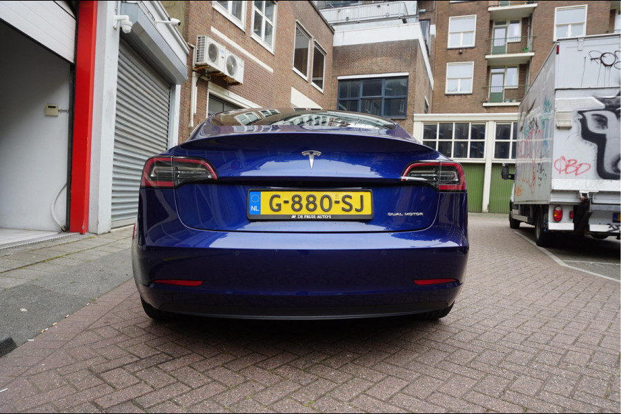 Tesla Model 3 Long Range AWD 75 kWh Dual Motor | Nederlandse BTW auto | 351 pk | Panorama | Auto Pilot | Leer | Electrische stoelen met memory en verwarming | 19inch sportvelgen