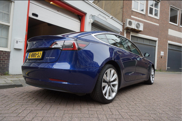 Tesla Model 3 Long Range AWD 75 kWh Dual Motor | Nederlandse BTW auto | 351 pk | Panorama | Auto Pilot | Leer | Electrische stoelen met memory en verwarming | 19inch sportvelgen