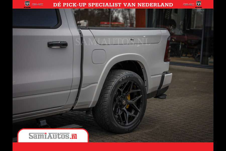 Dodge Ram 1500 Limited Night High Output 540HP 706Nm | Massage + Full Option | De Meest Luxe en Volle Pick-Up in zijn Klasse | Comfortabele Dubbele Cabine met Royale 5 Zitplaatsen | BPM vrij | Nu Leverbaar uit Voorraad | Voorraad Nr 2352 - 7649