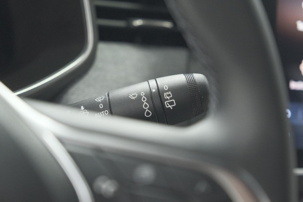 Renault Clio TCe 90 GPF techno | 360 Camera | Dodehoekdetectie | Adaptieve Cruise Control