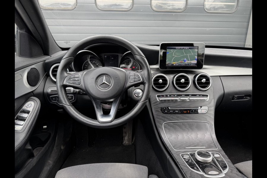 Mercedes-Benz C-Klasse Estate 180 CDI AMG | Camera | Parkeersensoren | Led | Stoelverwarming | Lichtmetalen velgen | Elektrische Achterklep |