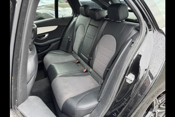 Mercedes-Benz C-Klasse Estate 180 CDI AMG | Camera | Parkeersensoren | Led | Stoelverwarming | Lichtmetalen velgen | Elektrische Achterklep |