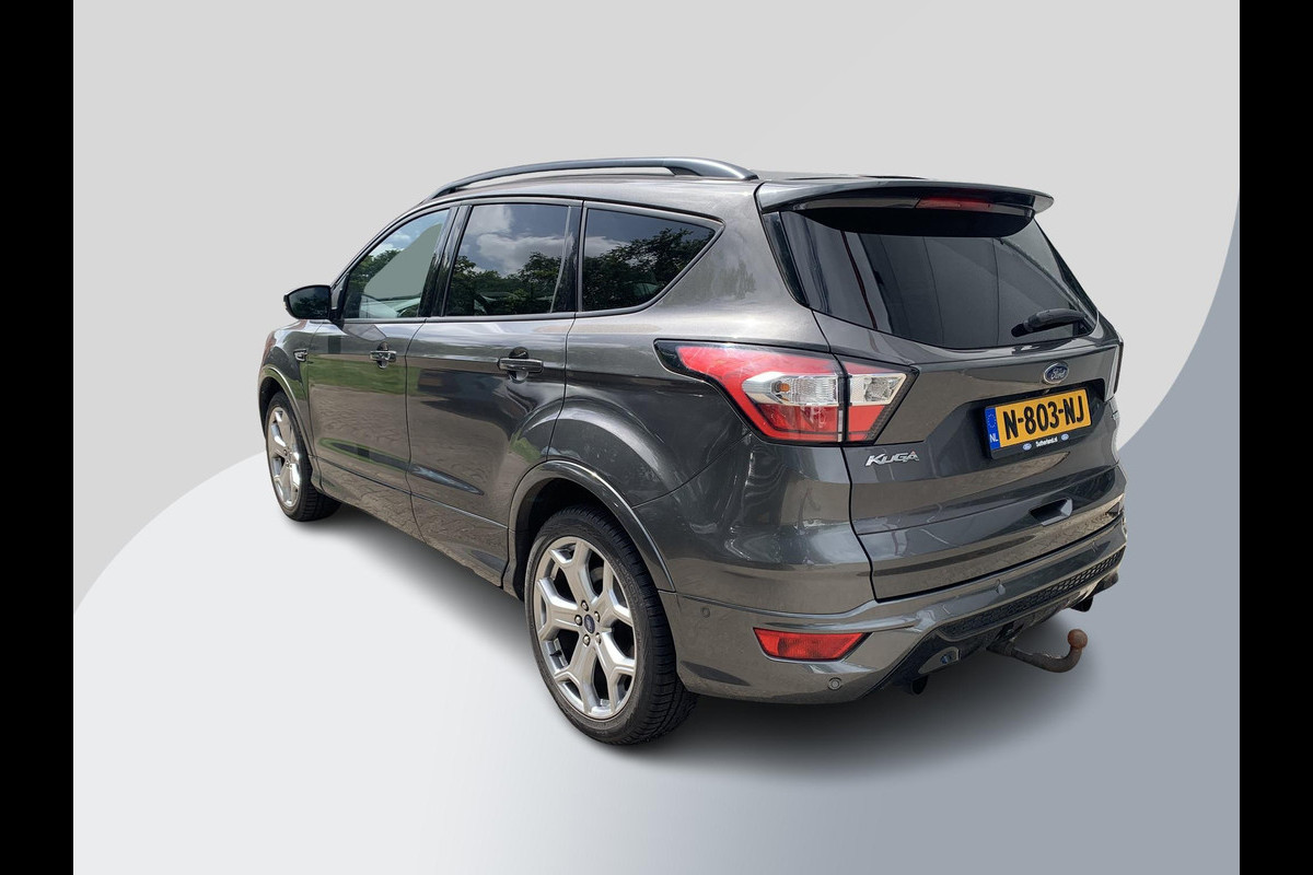Ford Kuga 1.5 EcoBoost ST Line Fotoreportage Volgt! | Trekhaak 2000KG | Winterpack | Climate Control | Navigatie | Ford Kuga 1.5 EcoBoost ST Line Fotoreportage Volgt! | Trekhaak 2000KG | Winterpack | Climate Control | Navigatie |