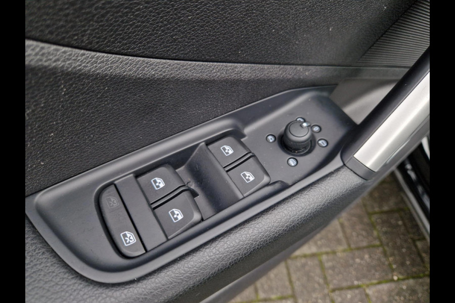 Audi Q2 35 TFSI S-line Pano/Virtual/incl.Btw!