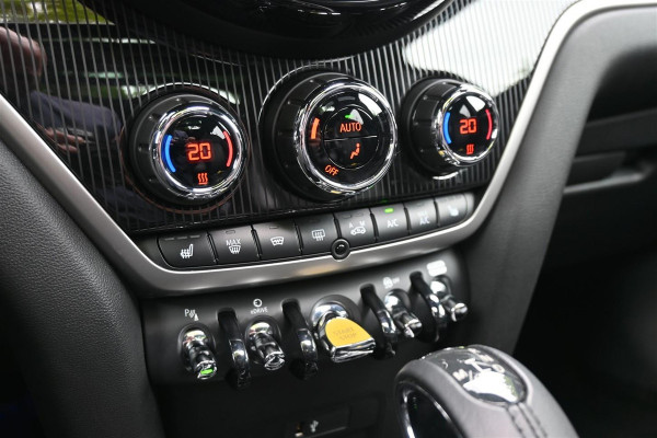 MINI Countryman 2.0 Cooper S E ALL4 Chili Pano Yours Leder Sfeerlicht '19