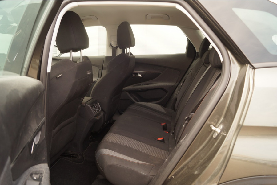 Peugeot 3008 1.5 BlueHDi 130pk Executive -NAVI-ECC-PDC-