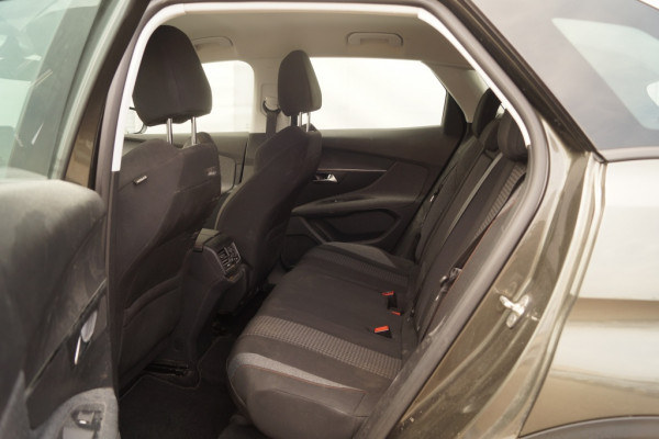 Peugeot 3008 1.5 BlueHDi 130pk Executive -NAVI-ECC-PDC-