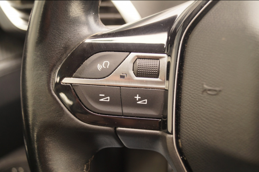Peugeot 3008 1.5 BlueHDi 130pk Executive -NAVI-ECC-PDC-