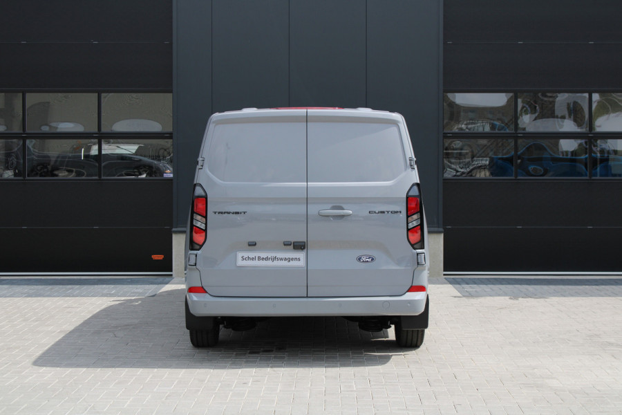 Ford Transit Custom 320 2.0 TDCI L2H1 Limited 150pk - 2x Schuifdeur - Adaptive Cruise - Verwarmd stuur - Blind spot - Navigatie - Camera - Draadloos