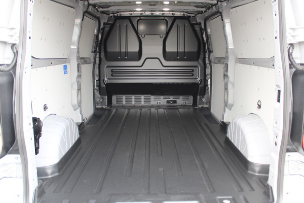 Ford Transit Custom 320 2.0 TDCI L2H1 Limited 150pk - 2x Schuifdeur - Adaptive Cruise - Verwarmd stuur - Blind spot - Navigatie - Camera - Draadloos