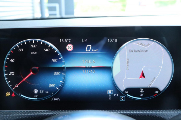 Mercedes-Benz CLA-Klasse 200 AMG | PANO - SFEER - CAMERA - ACC - VOLL!