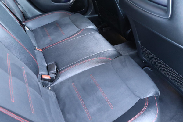 Mercedes-Benz CLA-Klasse 200 AMG | PANO - SFEER - CAMERA - ACC - VOLL!