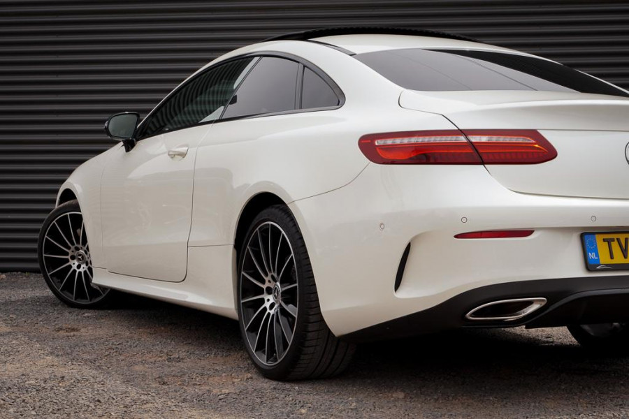 Mercedes-Benz E-Klasse Coupé 200 Premium / AMG / Pano / Incl BTW / Leder / Widescreen