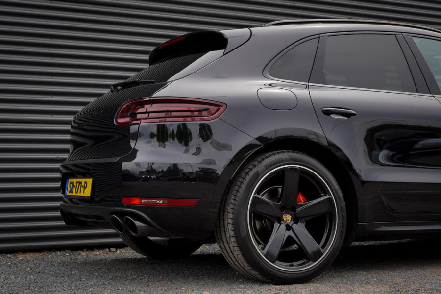 Porsche Macan 3.0 GTS / Pano / Leder / Luchtvering / NL Auto / 21''