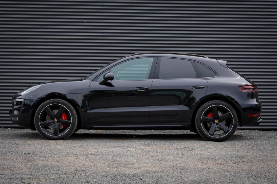 Porsche Macan 3.0 GTS / Pano / Leder / Luchtvering / NL Auto / 21''