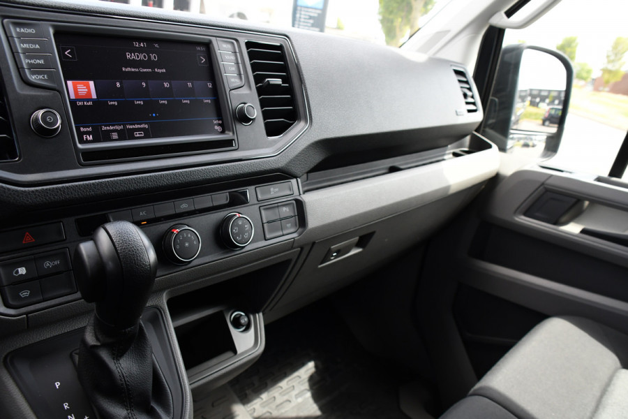 Volkswagen Crafter 35 2.0 TDI L3H3 Highline Camera, Carplay, LED, 140pk, Automaat, Voorruit verwarming, Uniek!