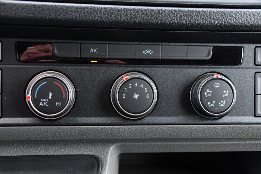 Volkswagen Crafter 35 2.0 TDI L3H3 Highline Camera, Carplay, LED, 140pk, Automaat, Voorruit verwarming, Uniek!