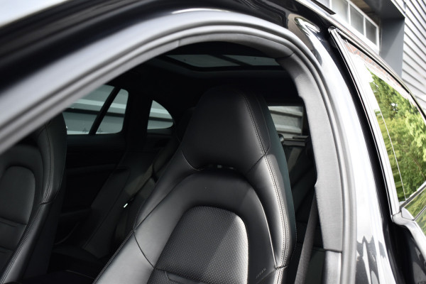 Porsche Panamera Sport Turismo 2.9 4 E-Hybrid Sport Design | Panoramadak | ACC | Bose | Sportuitlaat | 21'' Velgen | Head-Up | CarPlay |