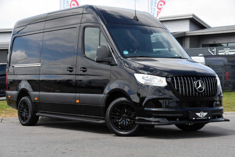 Mercedes-Benz Sprinter 317 1.9 CDI L2H2 RWD AMG Black Edition Camera, Cruise, 3500KG Trekhaak, Carplay, Automaat, 170PK, Standkachel, Multimedia, UNIEK!