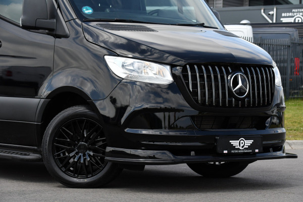 Mercedes-Benz Sprinter 317 1.9 CDI L2H2 RWD AMG Black Edition Camera, Cruise, 3500KG Trekhaak, Carplay, Automaat, 170PK, Standkachel, Multimedia, UNIEK!