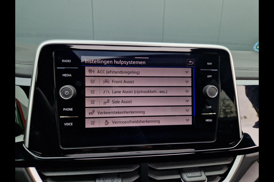 Volkswagen T-Roc 1.5 TSI DSG 150PK 2x R-Line /Pano /1e eigenaar /Garantie