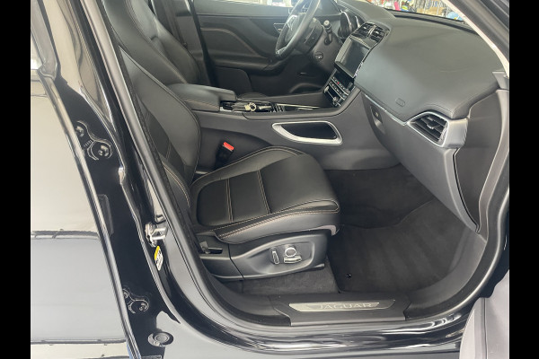 Jaguar F-Pace 2.0t AWD Premium Edition PANO DAK LEDER