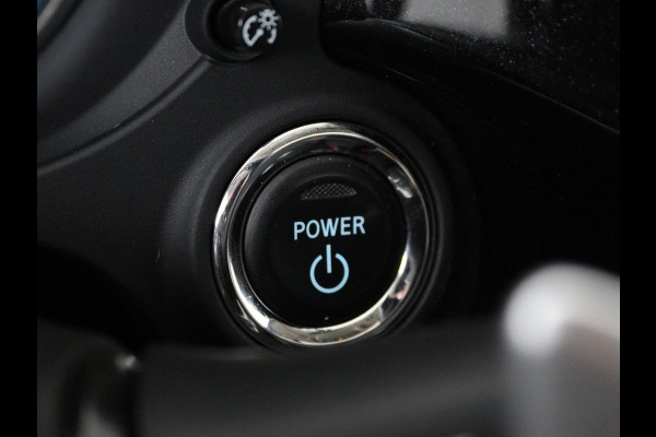 Mitsubishi Outlander 2.4 PHEV Intense+ | Schuifdak | Stoel & stuurverwarming | 360 camera | Trekhaak | Half leder | Carplay | Navigatie | Climate control
