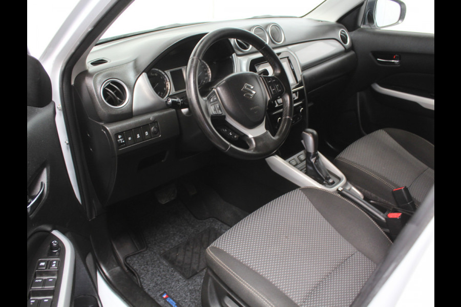 Suzuki Vitara 1.6 Exclusive CRUISE | CLIMATE | CAMERA | AFNTREKHAAK | STOELVERW | CARPLAY | LED