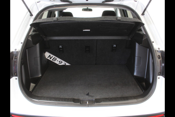 Suzuki Vitara 1.6 Exclusive CRUISE | CLIMATE | CAMERA | AFNTREKHAAK | STOELVERW | CARPLAY | LED