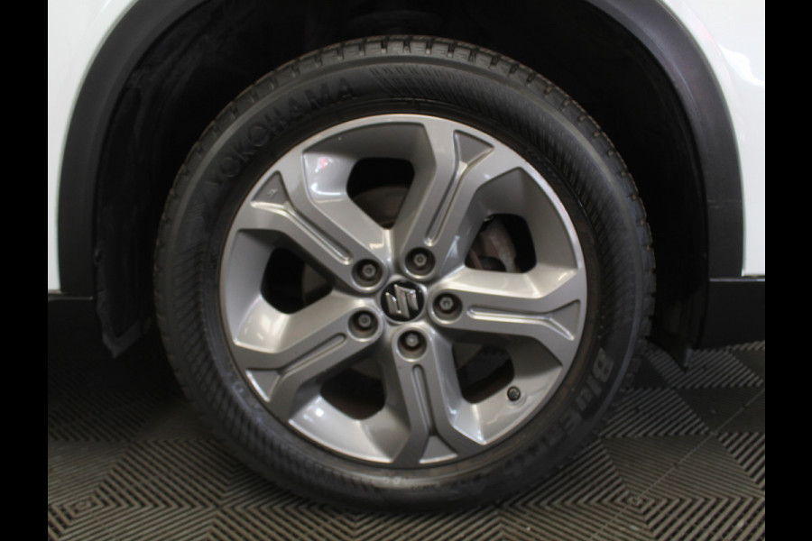 Suzuki Vitara 1.6 Exclusive CRUISE | CLIMATE | CAMERA | AFNTREKHAAK | STOELVERW | CARPLAY | LED