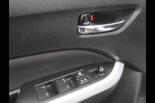 Suzuki Vitara 1.6 Exclusive CRUISE | CLIMATE | CAMERA | AFNTREKHAAK | STOELVERW | CARPLAY | LED