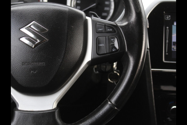 Suzuki Vitara 1.6 Exclusive CRUISE | CLIMATE | CAMERA | AFNTREKHAAK | STOELVERW | CARPLAY | LED