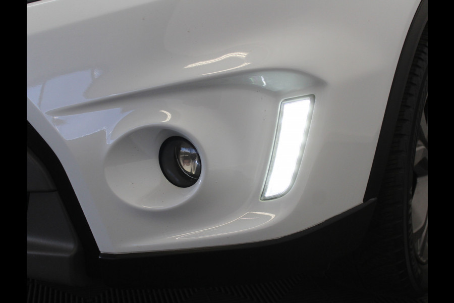 Suzuki Vitara 1.6 Exclusive CRUISE | CLIMATE | CAMERA | AFNTREKHAAK | STOELVERW | CARPLAY | LED