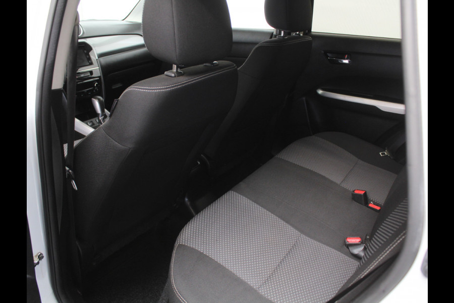 Suzuki Vitara 1.6 Exclusive CRUISE | CLIMATE | CAMERA | AFNTREKHAAK | STOELVERW | CARPLAY | LED
