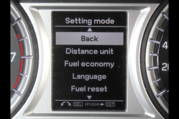 Suzuki Vitara 1.6 Exclusive CRUISE | CLIMATE | CAMERA | AFNTREKHAAK | STOELVERW | CARPLAY | LED