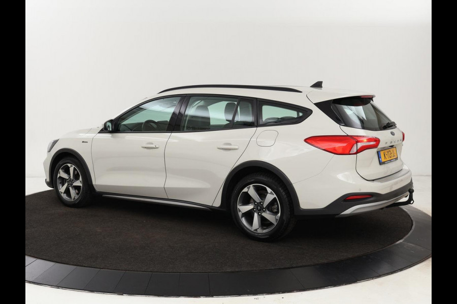 Ford Focus 1.0 EcoBoost Hybrid Active | Leder | Trekhaak | Camera | Carplay | Full LED | Keyless | Navigatie | Climate control