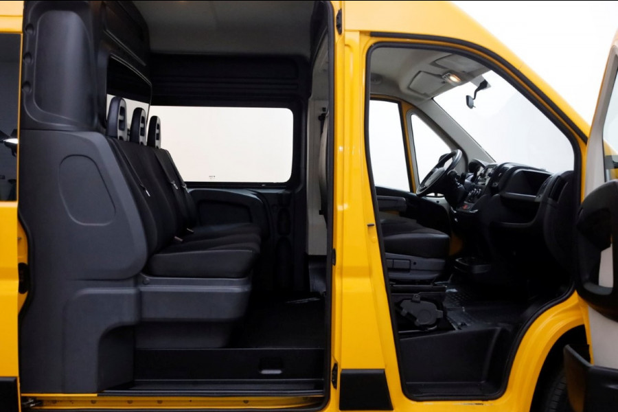 Peugeot Boxer 2.0 BlueHDI 130pk E6 L3H2 Premium D.C. Airco 11-2019