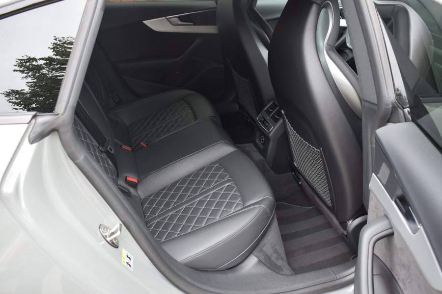 Audi A5 Sportback 40 TFSI 190pk S-tronic S-line | Pano | RS stoelen
