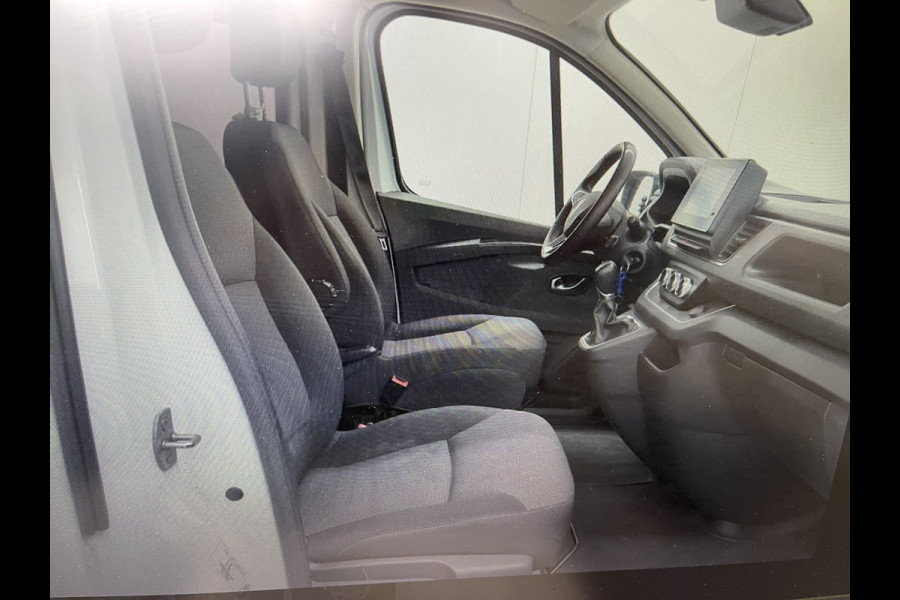 Renault Trafic 2.0 dCi 150 T29 L2H1 DC 5 persoons Business / vaste prijs rijklaar € 24.950 ex btw