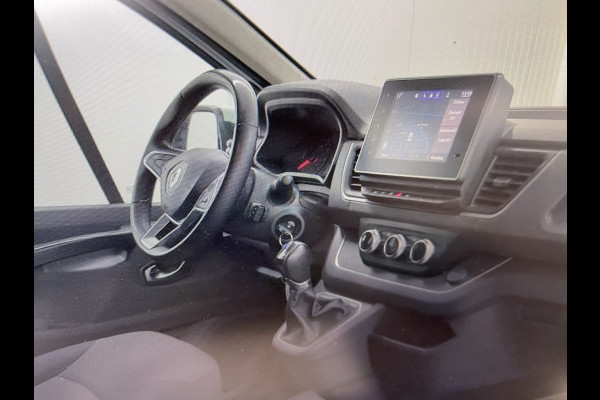 Renault Trafic 2.0 dCi 150 T29 L2H1 DC 5 persoons Business / vaste prijs rijklaar € 24.950 ex btw