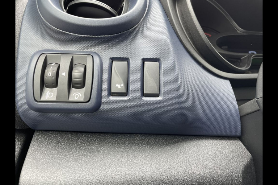 Opel Vivaro 1.6 CDTI E6 Edition 3 zits BPM Vrij! Lease €211 p/m, Trekhaak, Inrichting, Imperiaal, Airco, Cruise controle, Onderhoudshistorie aanwezig