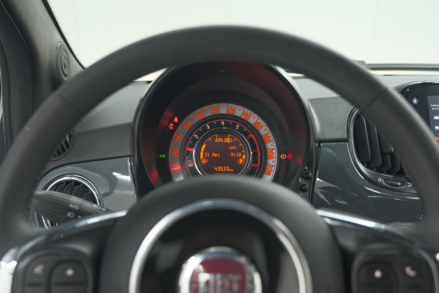 Fiat 500 1.0 Hybrid Dolcevita | Panoramadak | Apple Carplay | Parkeersensoren | Climate Control