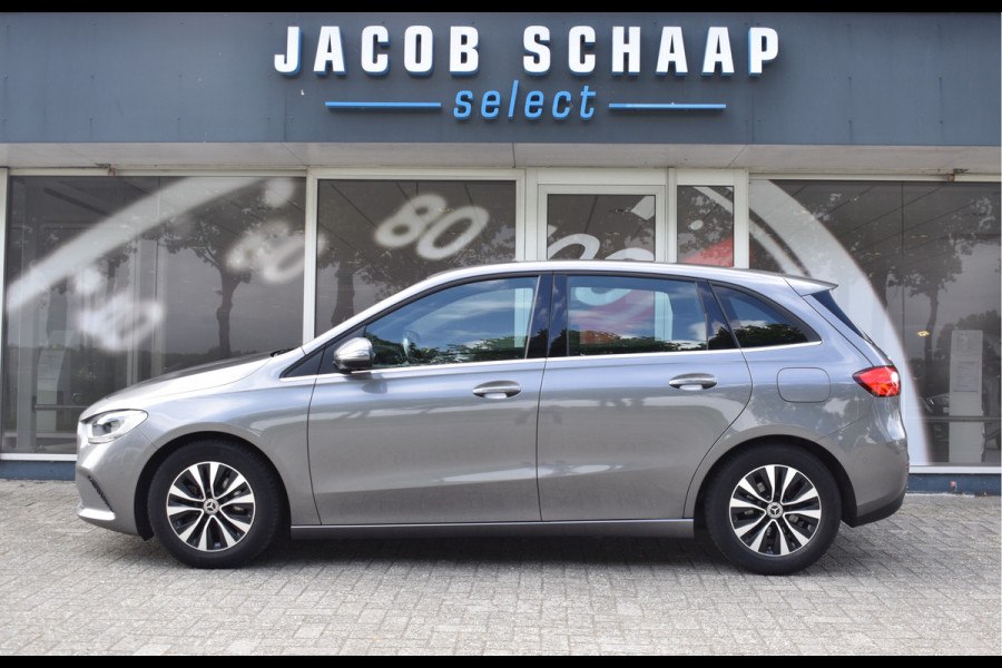 Mercedes-Benz B-Klasse 180 Business Solution Automaat / Airco / Camera / Navigatie / Lane assist / Cruise