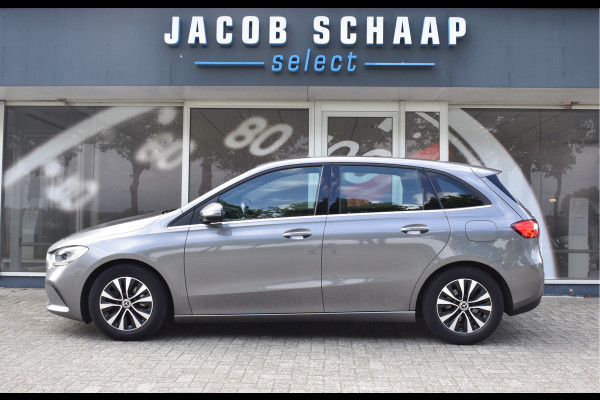 Mercedes-Benz B-Klasse 180 Business Solution Automaat / Airco / Camera / Navigatie / Lane assist / Cruise